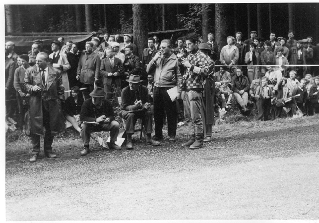 196309 Six CSSR Schlussrennen Zuschauer.jpg